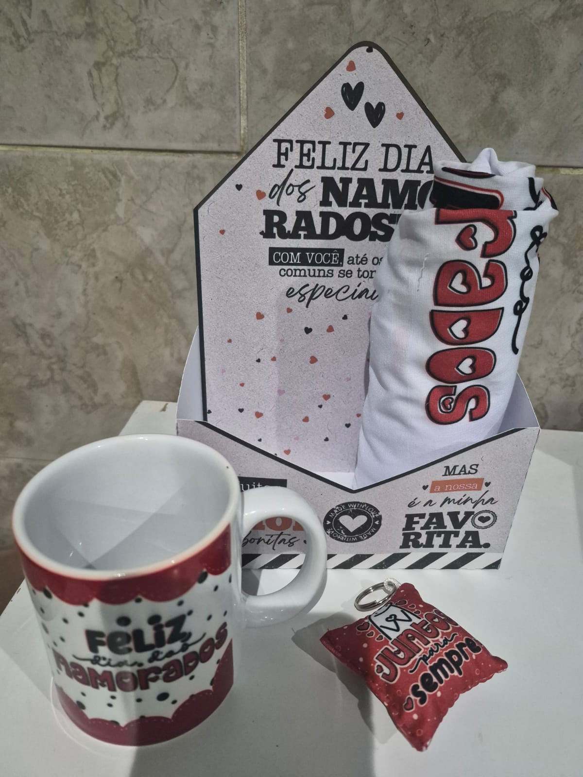 Caixas personalizadas para lembranças de festa